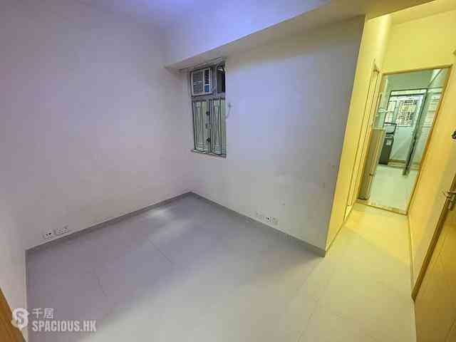 Sheung Wan - Shing Wan Building 05