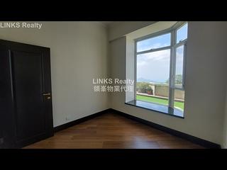 The Peak - The Mount Austin Block 3 08