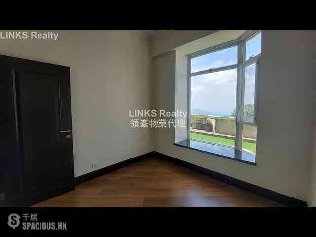 The Peak - The Mount Austin Block 3 08