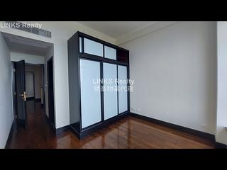 The Peak - The Mount Austin Block 3 09