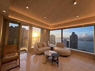 Sai Ying Pun - 63, Pokfulam 03