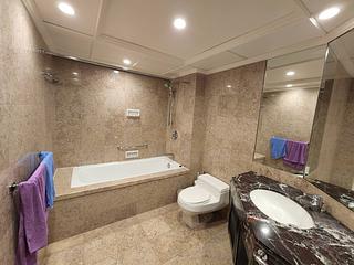Wan Chai - Convention Plaza Apartments 05