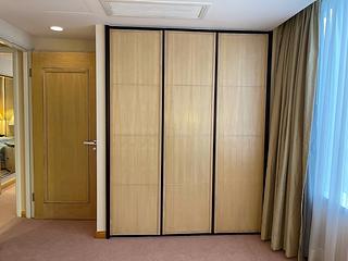 Wan Chai - Convention Plaza Apartments 08