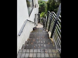 The Peak - Watford Villa 37
