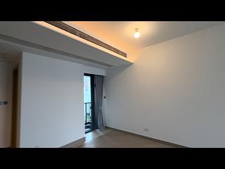 North Point - Victoria Harbour Phase 2B-3 Tower 1 03
