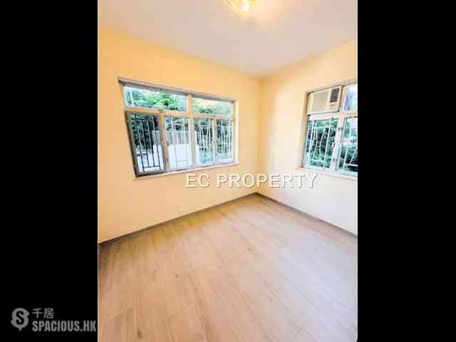 Leighton Hill - Starlight House 05