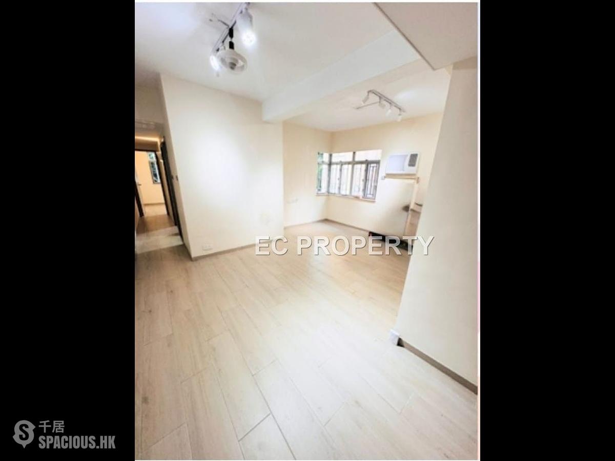 Leighton Hill - Starlight House 01