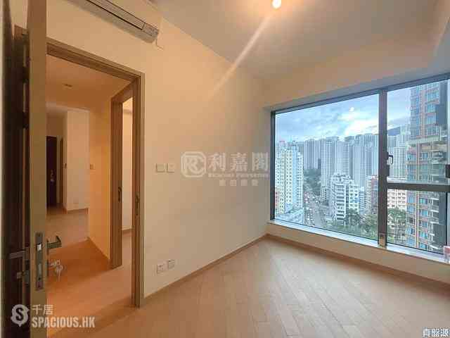 Ngau Tau Kok - Grand Central Phase 1 Block 2 02