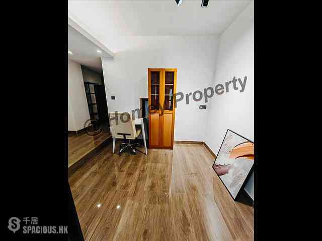 Sai Ying Pun - 23, Sai Yuen Lane 03