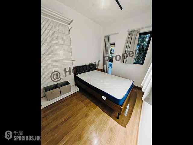 Sai Ying Pun - 23, Sai Yuen Lane 06