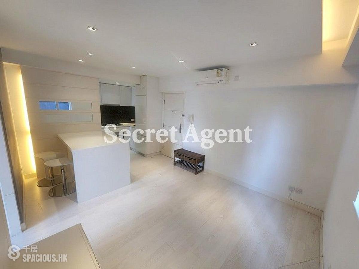 Mid Levels Central - Jadestone Court 01
