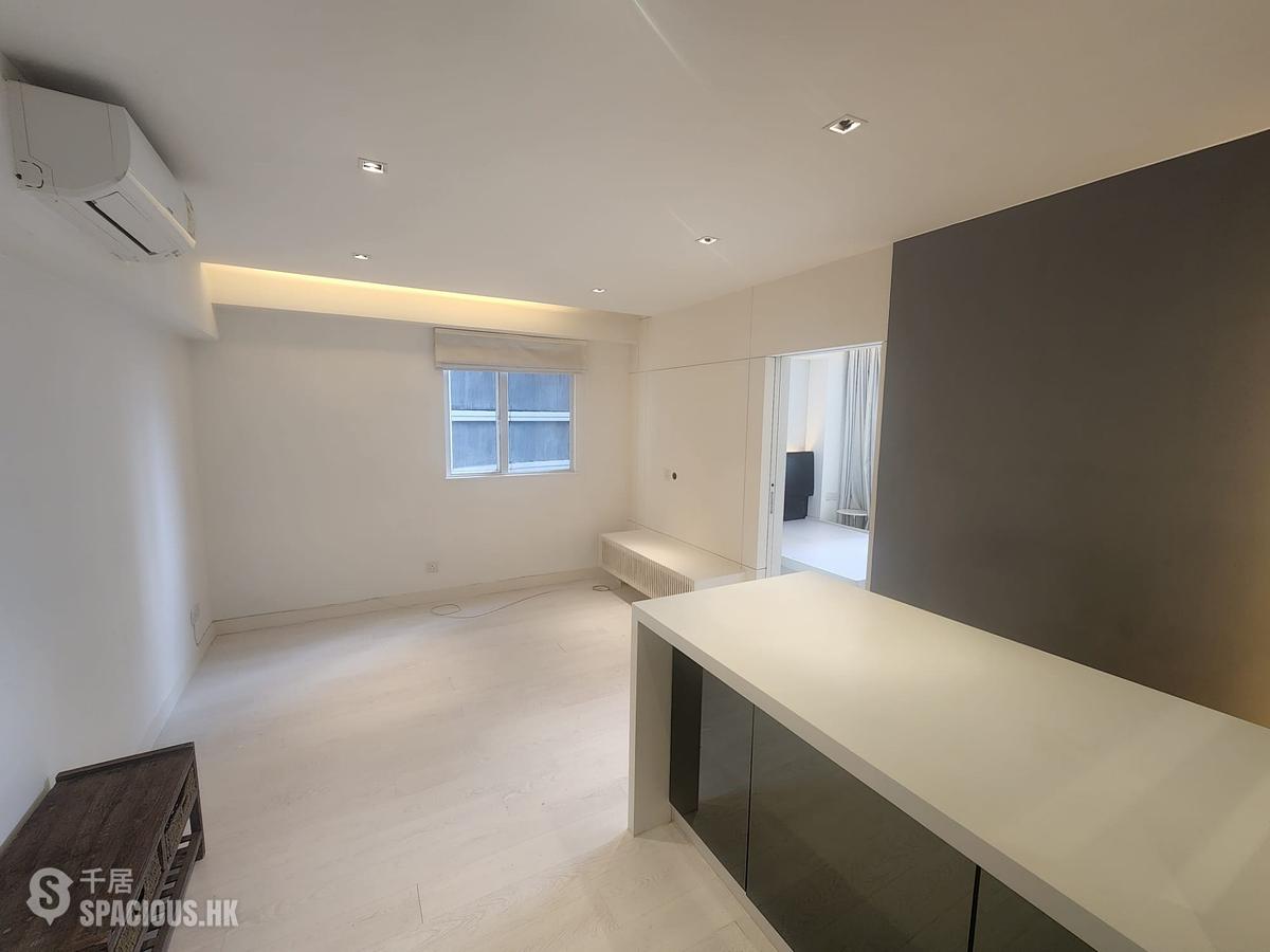 Mid Levels Central - Jadestone Court 01