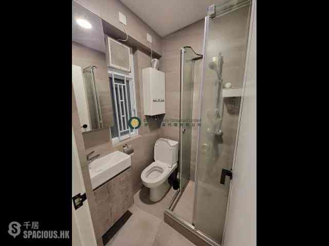 Sai Ying Pun - Hing Wah House 04