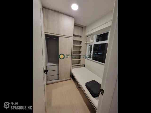 Sai Ying Pun - Hing Wah House 05