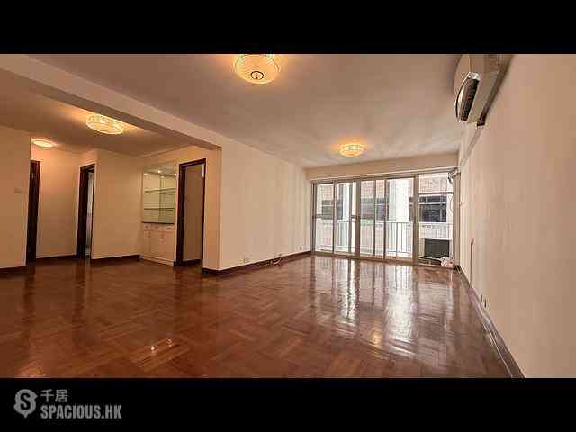 Wan Chai - Phoenix Court 01