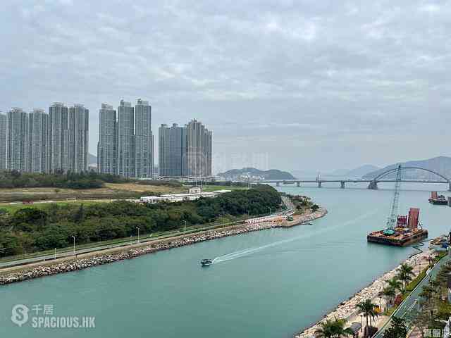 Tseung Kwan O - The Papillons 06