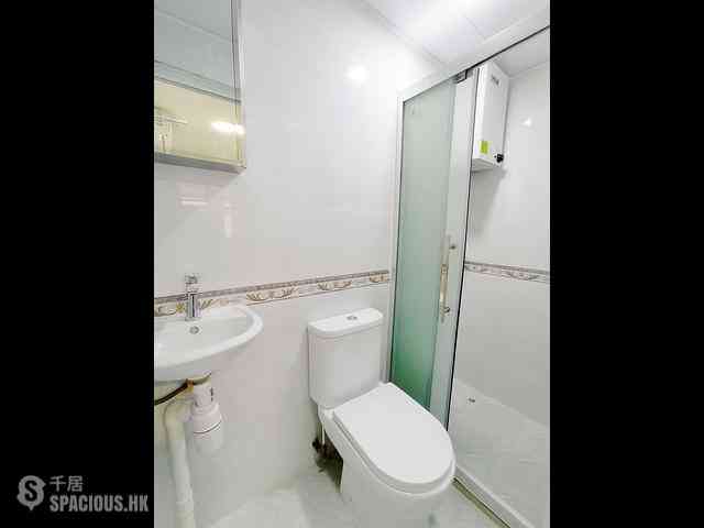 Yau Ma Tei - Alhambra Building 03