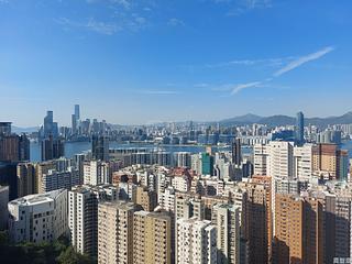 Braemar Hill - Sky Scraper 07
