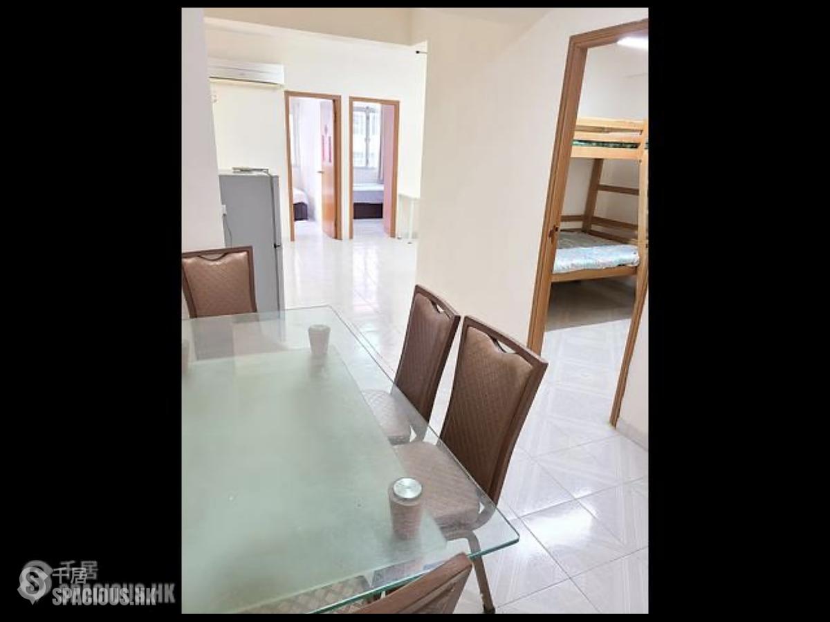 Shek Tong Tsui - Yip Cheung Building 01