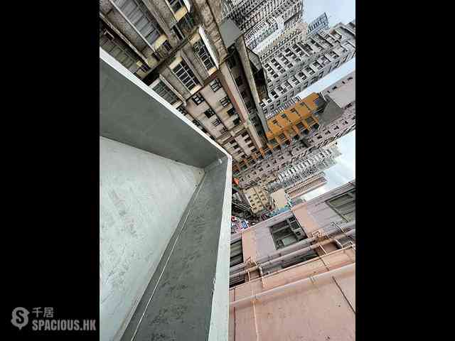 Central - 45-47, Hollywood Road 08