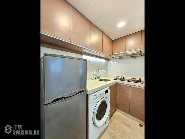 Wan Chai - Tonnochy Towers 10