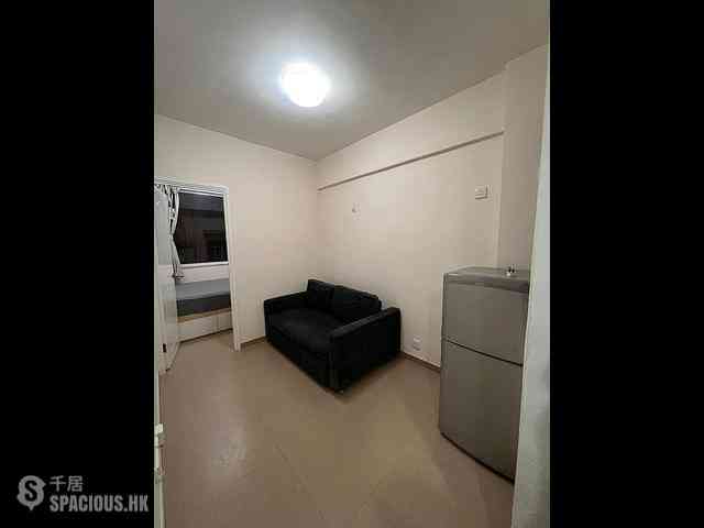 Sai Ying Pun - Kiu Shing Building 02