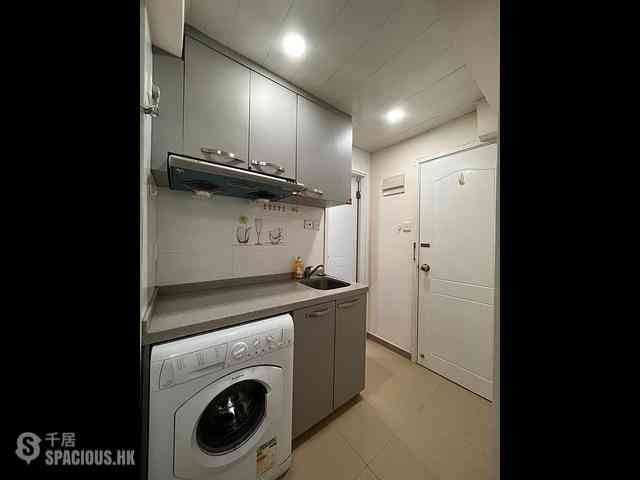 Sai Ying Pun - Kiu Shing Building 04