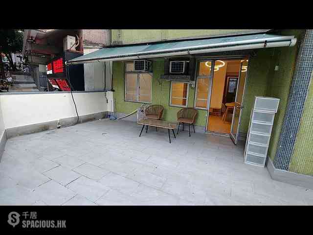 Sai Ying Pun - Cheong Wing Court 01