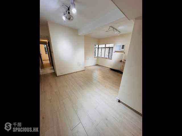 Leighton Hill - Starlight House 02