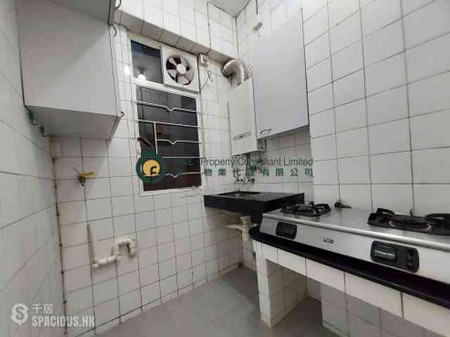 Mid Levels Central - Castle Villa 02