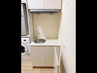 Sai Ying Pun - Lucky Building 02