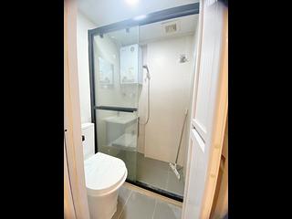 Shek Tong Tsui - Des Voeux Road West Building 07