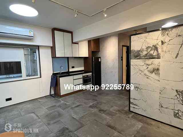 Kennedy Town - Luen Tak Apartments 03