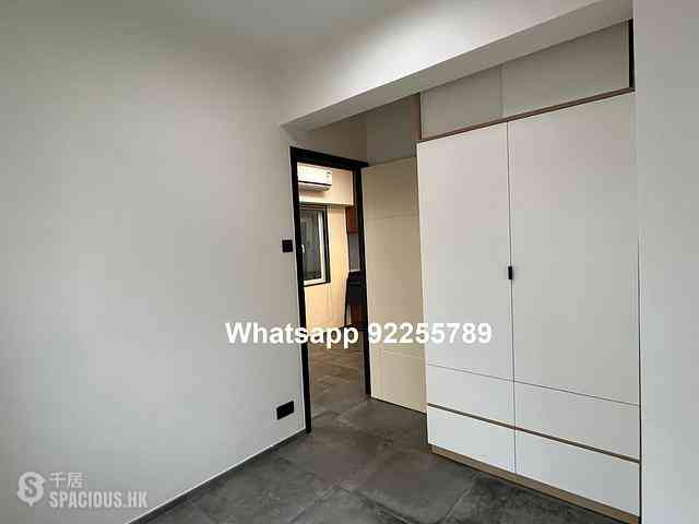 Kennedy Town - Luen Tak Apartments 08