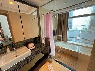 West Kowloon - The Cullinan (Tower 21 Zone 6 Aster Sky) 06