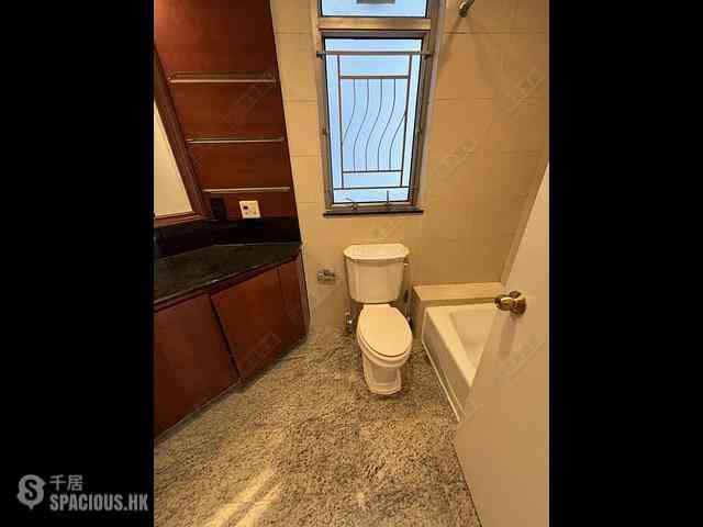 West Kowloon - Sorrento Phase 2 Block 1 07
