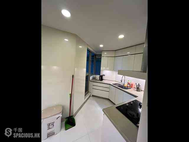 West Kowloon - Sorrento Phase 2 Block 2 02