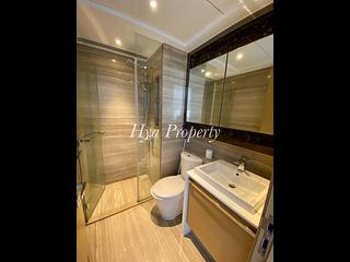 Sai Ying Pun - The Summa 04
