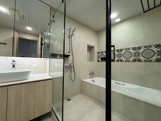 Mid Levels Central - Clovelly Court Block 1 09