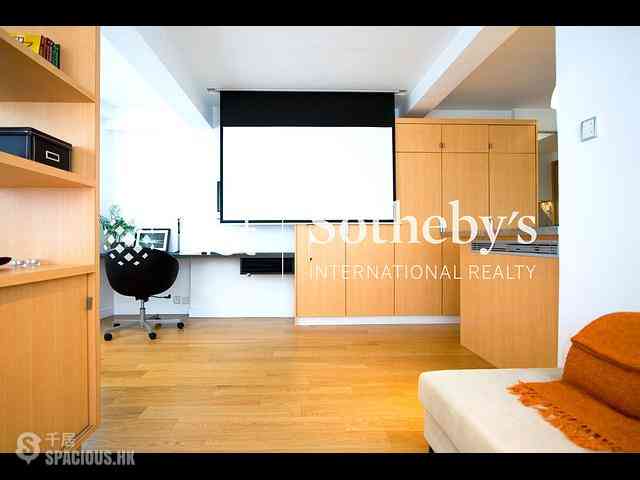 Soho - 66, Hollywood Road 03