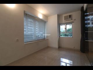 Wan Chai - Lok Moon Mansion 06