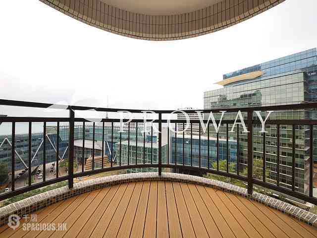 Pok Fu Lam - Baguio Villa Block 17 03
