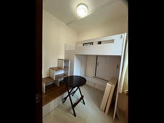 Sai Ying Pun - Fung King Court 02