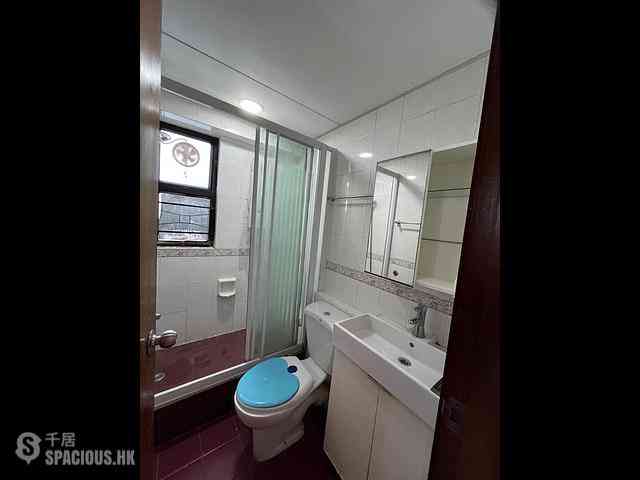 Sai Ying Pun - Fung King Court 05