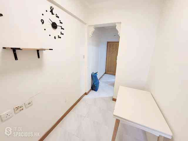 Quarry Bay - Lido Apartments 01