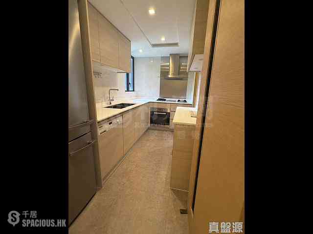 Ho Man Tin - Mantin Heights Block 10 03