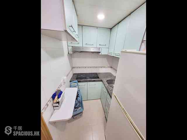 Quarry Bay - Lido Apartments 08