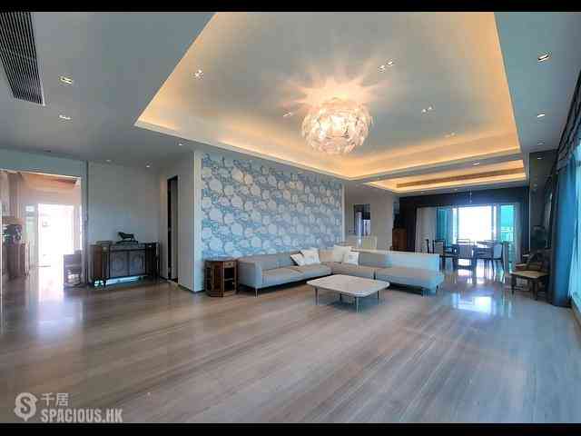 Tai Kok Tsui - Harbour Green Tower 1 02