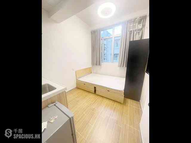 Mong Kok - 911, Canton Road 02