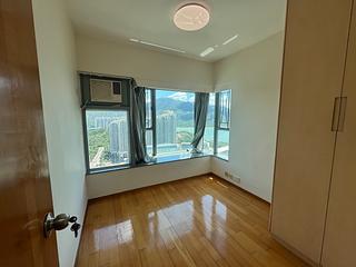Tung Chung - Seaview Crescent Block 5 02